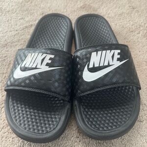 Women’s Nike Benassi JDI Slides